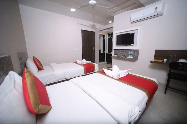 Standard Twin Family room