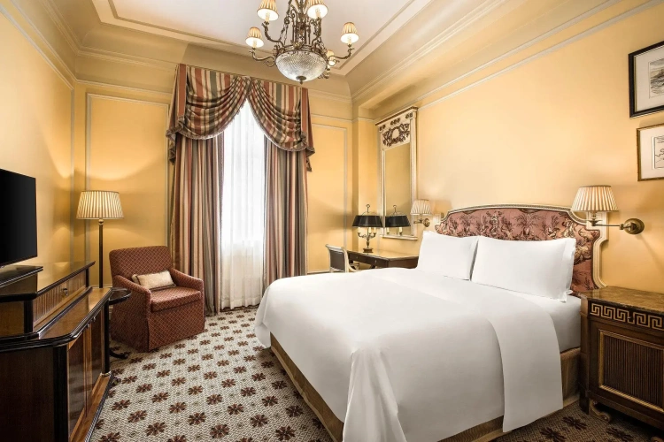 Classic Double room with courtyard view