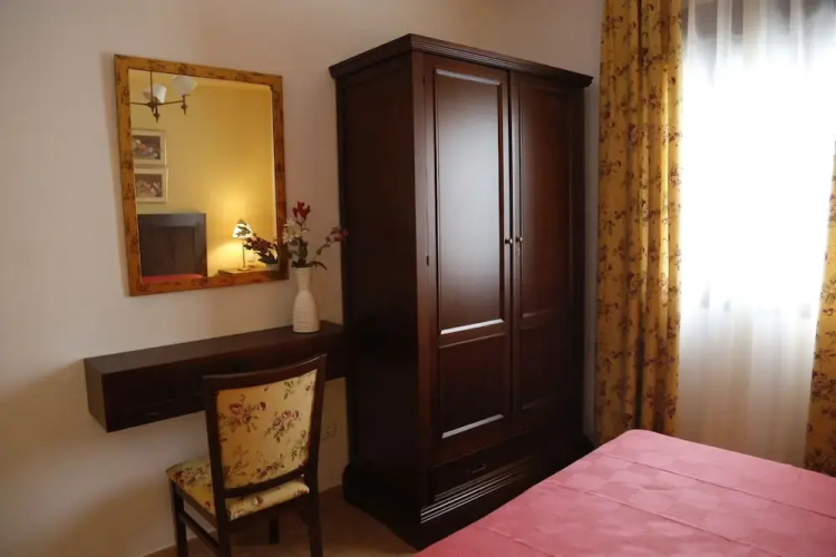 Hostal Caballero