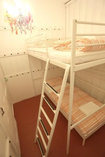 Bed in Dorm