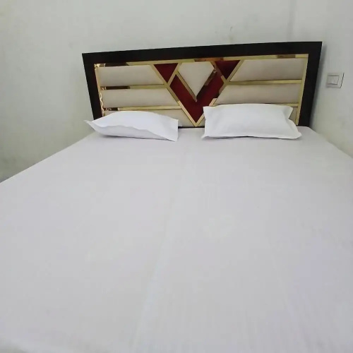Awadh Biharee Inn