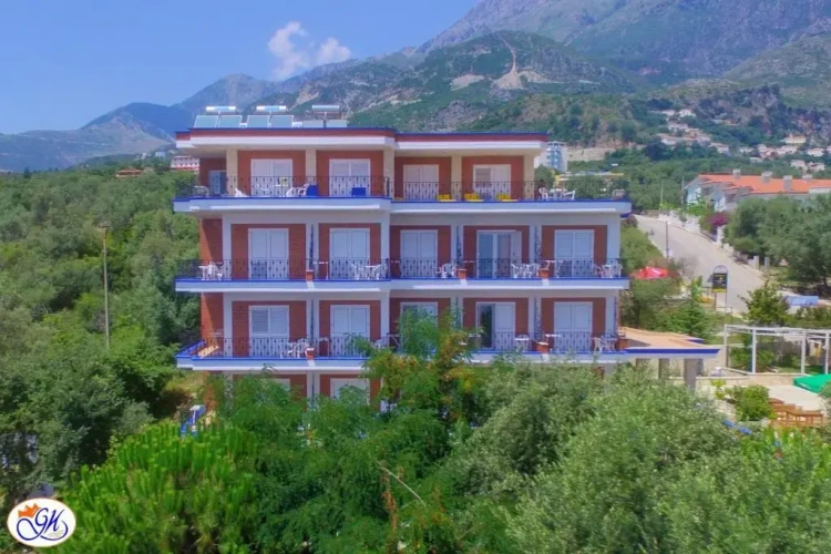 1 Bedroom Suite with balcony and with sea view