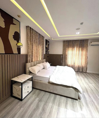 Bristol 9 Hotel