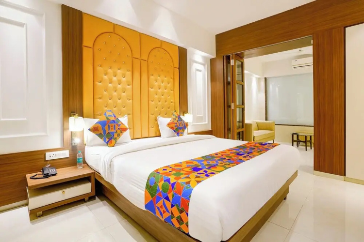 FabHotel Shubham Comforts