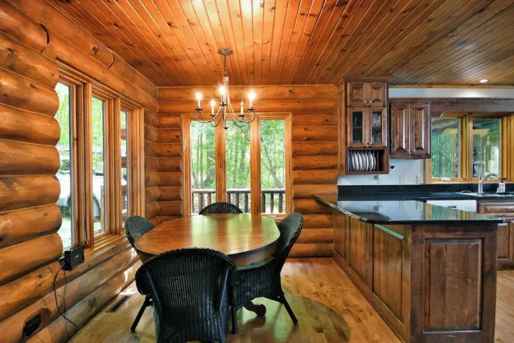 Lumberjack Lodge