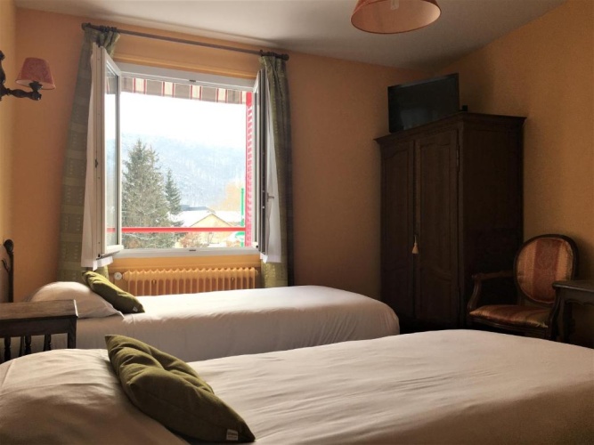 Economy Twin room