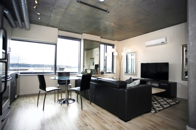 Ferris Wheel Waterfront Apartments By Barsala