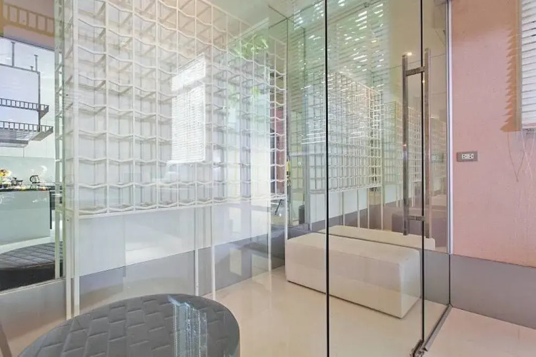 Jomtien Waree 9 with 6 bedrooms