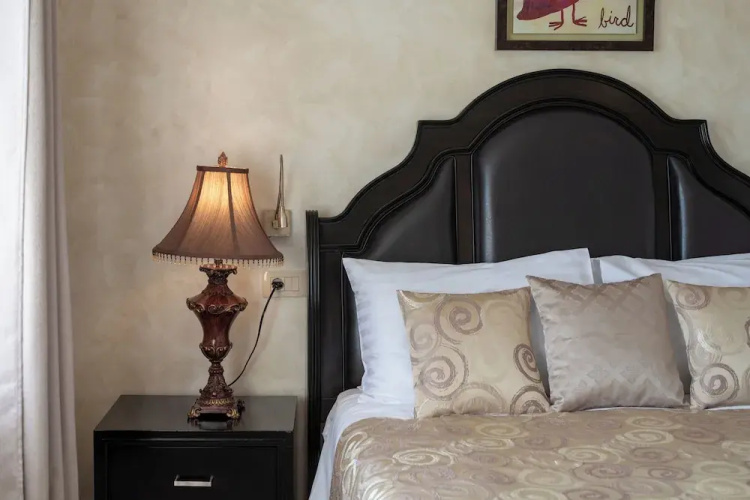 Queen Mary Luxury Rooms Split
