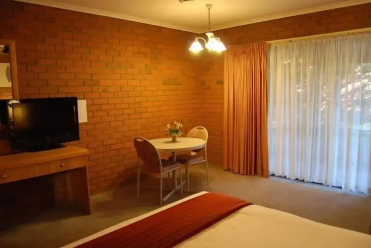 Sportslander Motor Inn