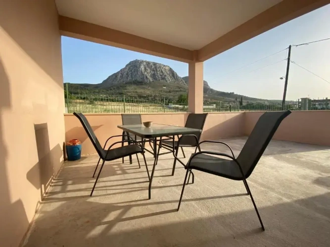 3 Bedrooms Cottage