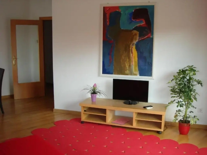 3 Bedrooms Apartment