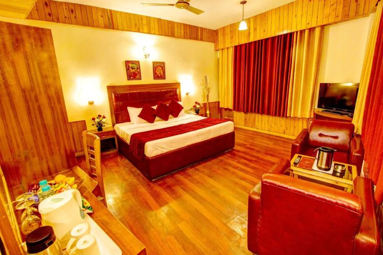 Apple Paradise Manali Hotel