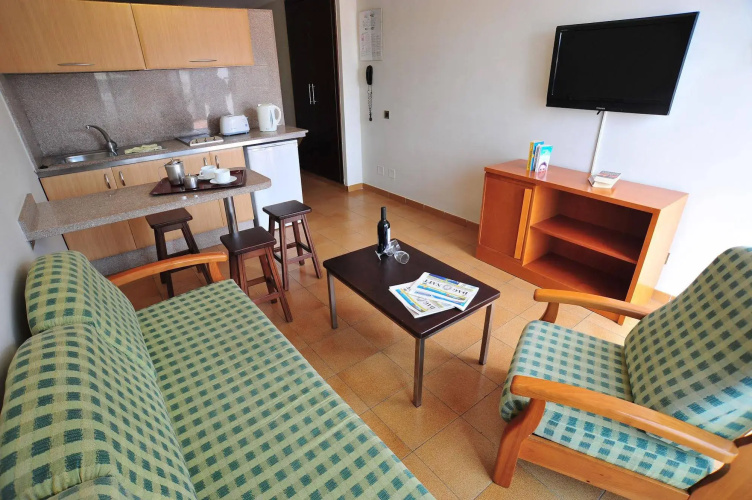 Rocamar Apartments