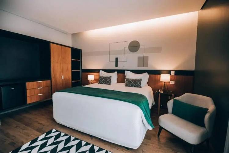 Deluxe Suite