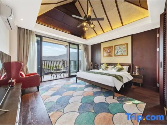 Standard Double room with courtyard view