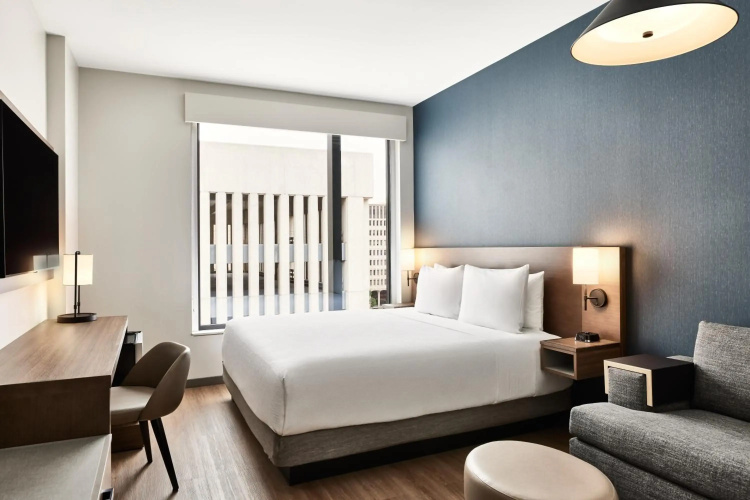 Hyatt Place Phoenix / Downtown