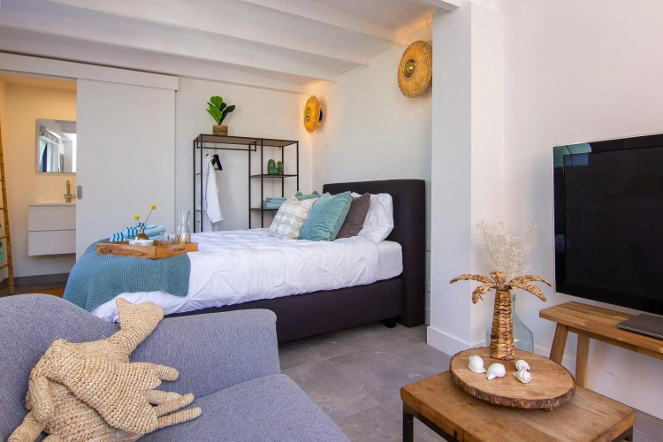 Coast Guesthouse