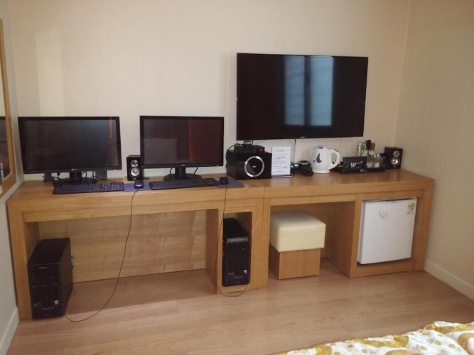 Guest rooms