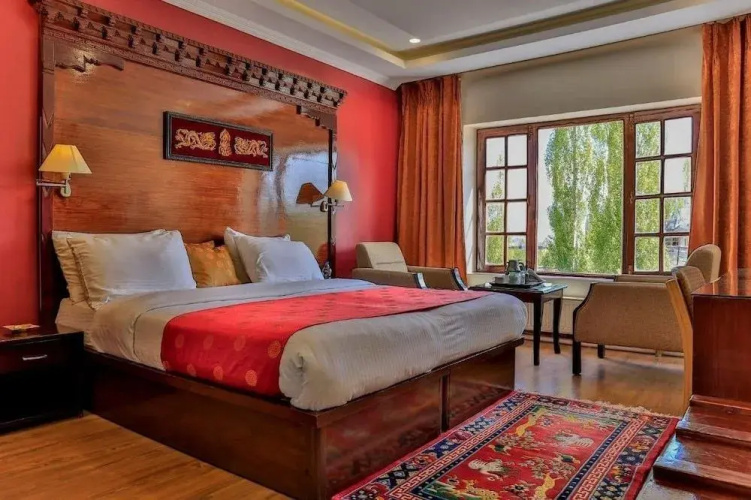 Hotel Lotus