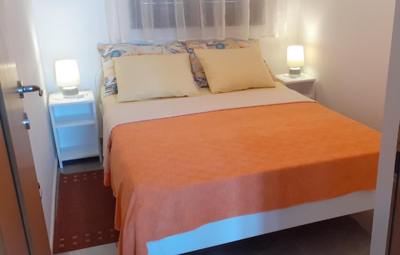 3 Bedrooms Apartment