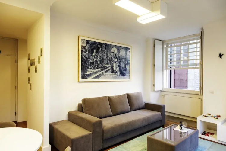 Infante Apartment