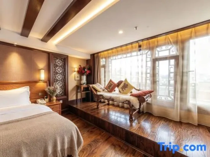 Standard Double room with view