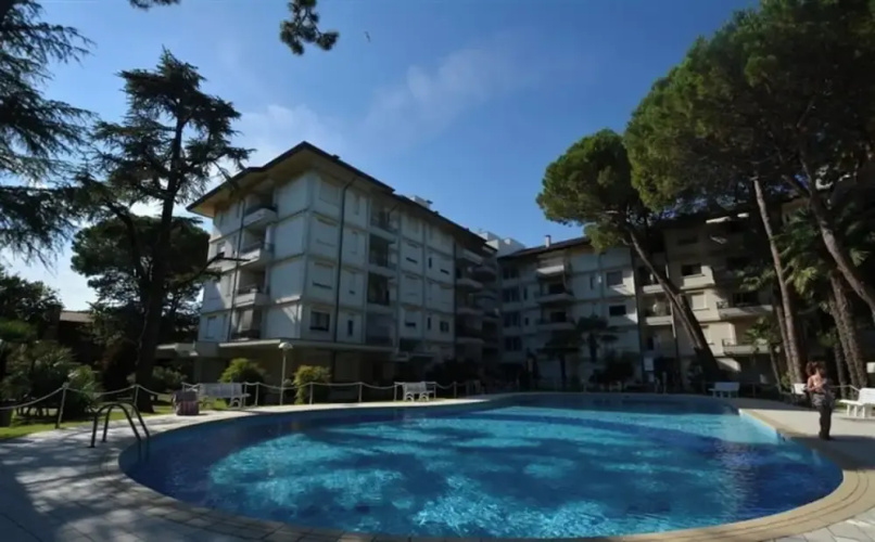 Nice Flat for for 4 Guests in a Residence With Common Pool in Lignanoriviera