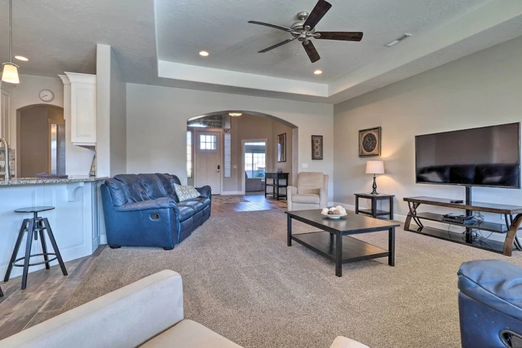 4 Bedrooms Cottage