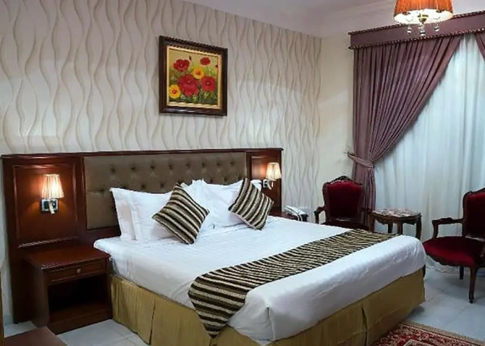Deluxe Studio