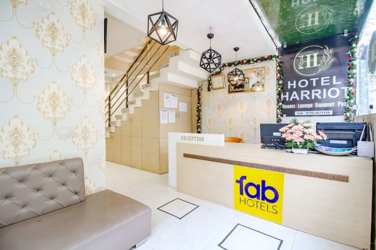 Fabhotel Harriot