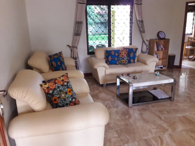 Anna's Place Entebbe