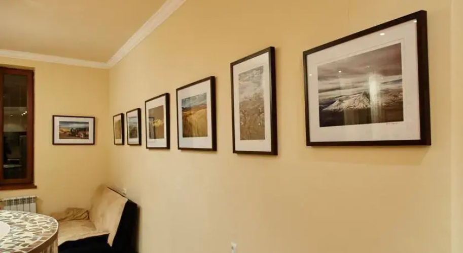 Gallery Hostel