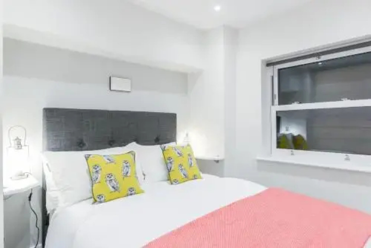 Stunning Ealing Apartment