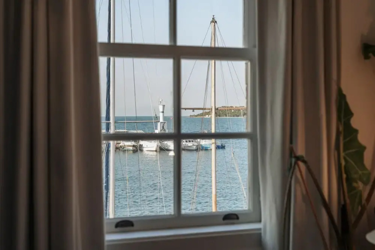 Gumruk Otel Urla
