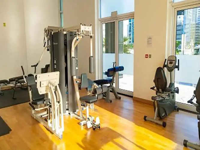 Yogi - Snug Studio With City Views, Perfect For Couples