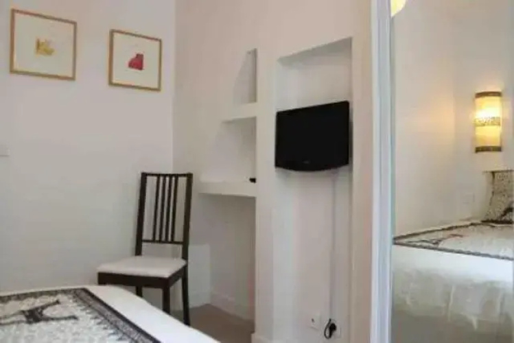 Montmartre Apartments Valadon