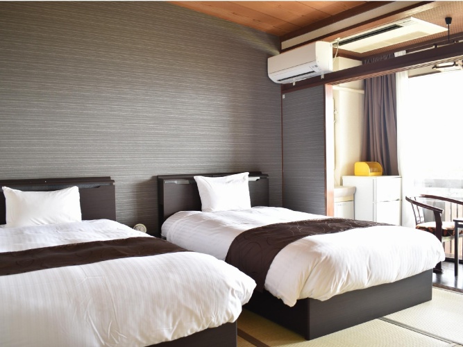Standard Twin room with ocean view