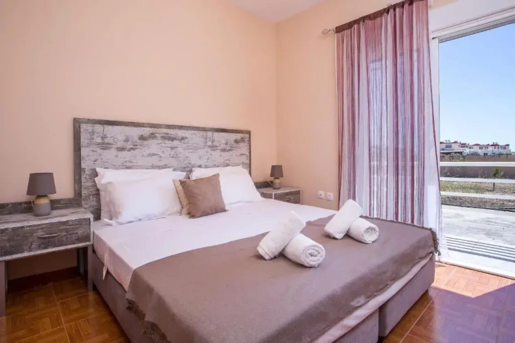 3 Bedrooms Villa