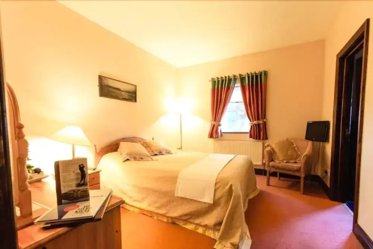 Yeats County Inn