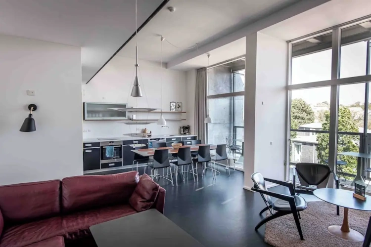 3 Bedrooms Standard Penthouse room with balcony and with lake view