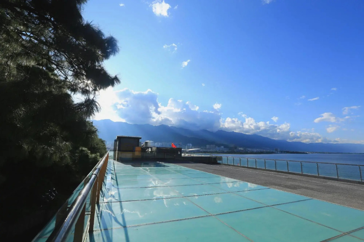 Dali Junbo Haiyue Seaview Hotel