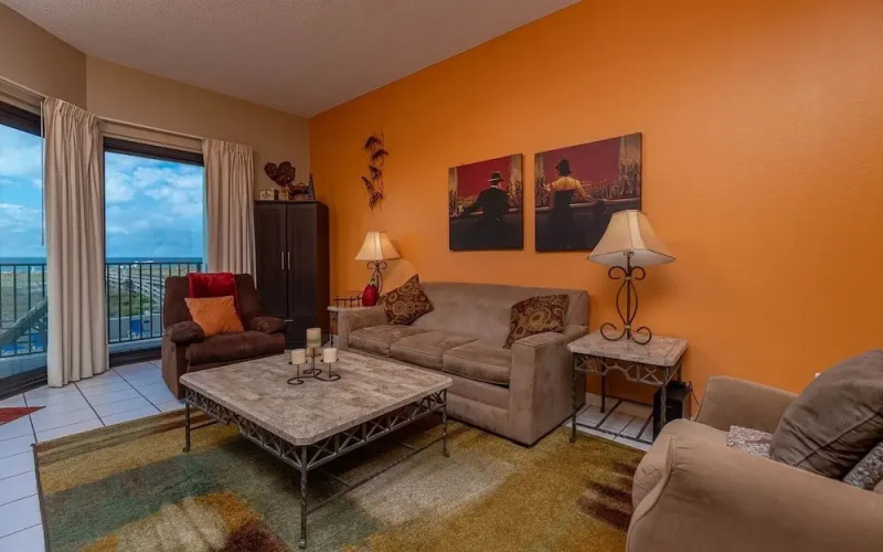 Phoenix Vi 6109 1 Bedroom Condo