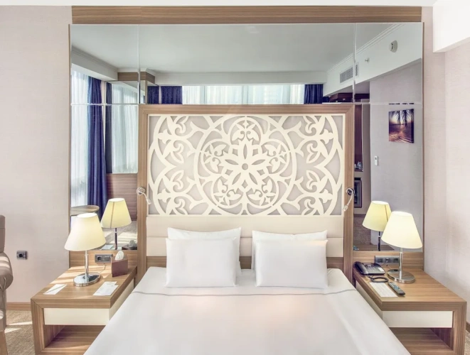 Superior Double room with city view