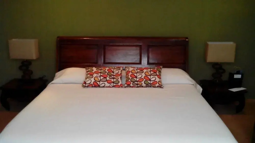 1915 Inn & Suites