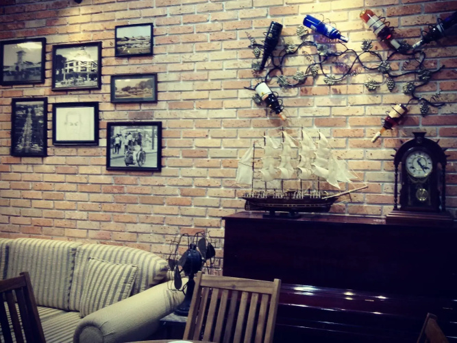 Chez Nous