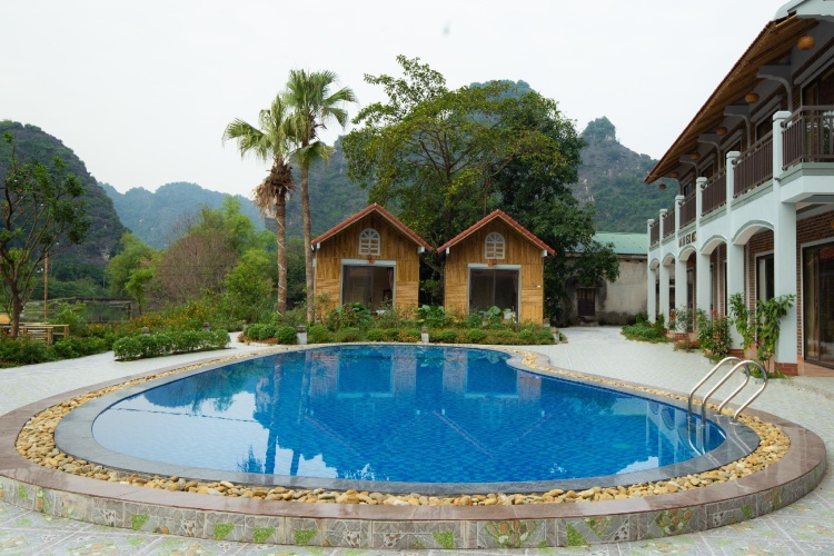 Double Bungalow with mountain view