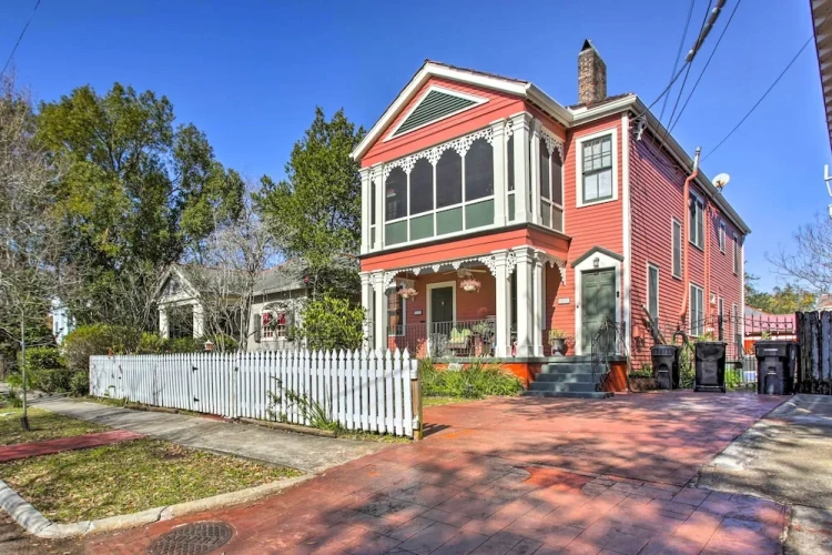 3 Bedrooms Cottage