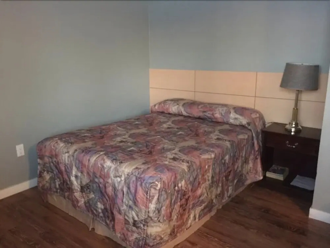 Peace River Inn & Suites