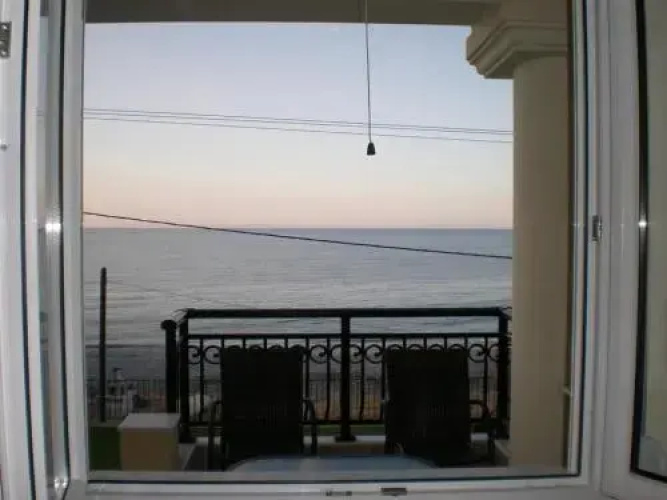 Perdikis Apartments